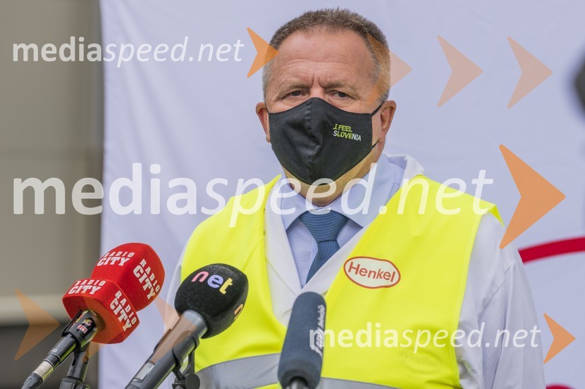  Zdravko Počivalšek, minister za gospodarski razvoj in tehnologijoMinister Zdravko Počivalšek obiskal Henkel v Mariboru