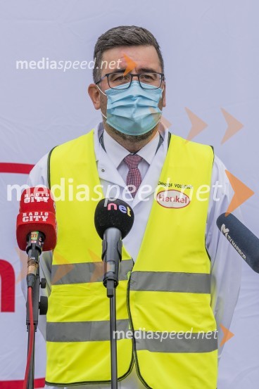  Christof  Vollstedt, direktor Henkel MariborMinister Zdravko Počivalšek obiskal Henkel v Mariboru