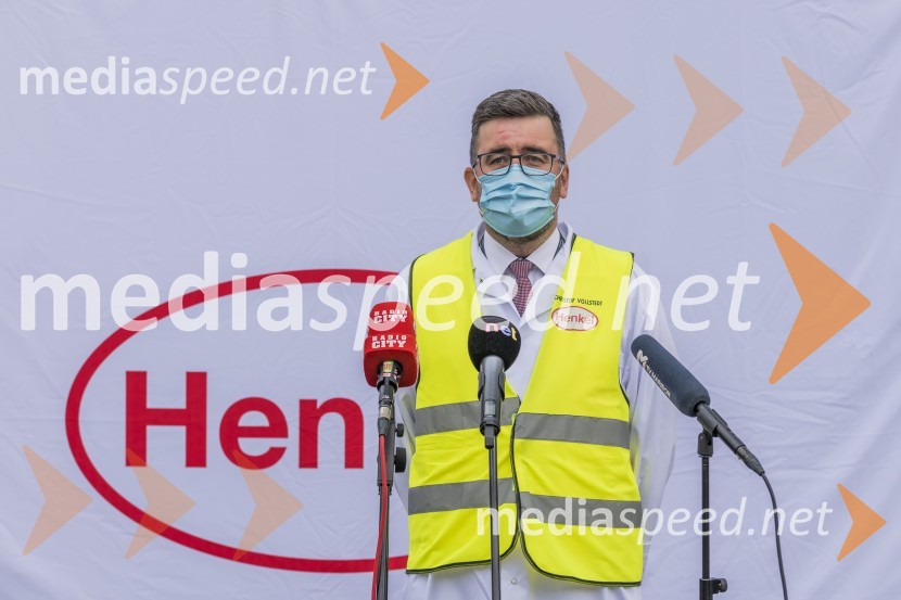  Christof  Vollstedt, direktor Henkel MariborMinister Zdravko Počivalšek obiskal Henkel v Mariboru