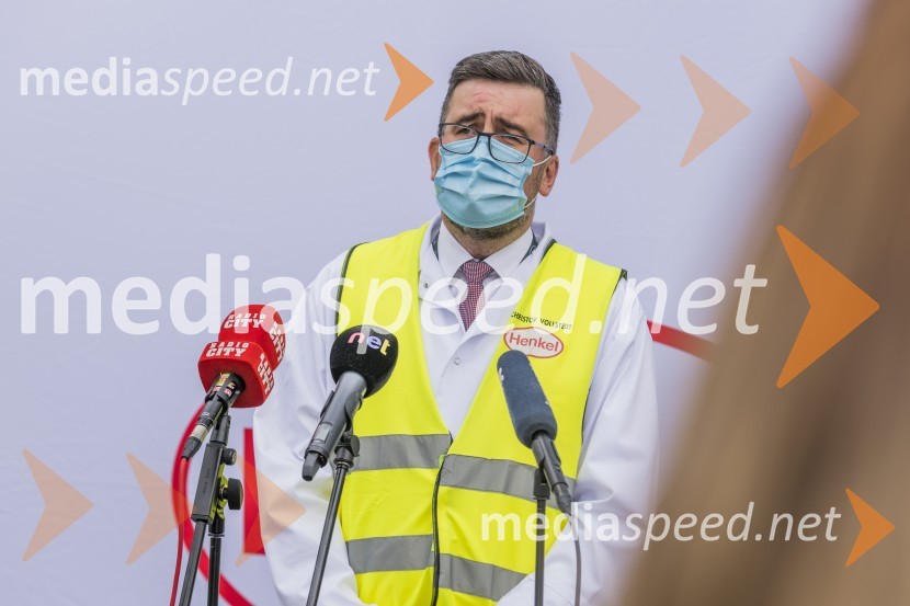  Christof  Vollstedt, direktor Henkel MariborMinister Zdravko Počivalšek obiskal Henkel v Mariboru