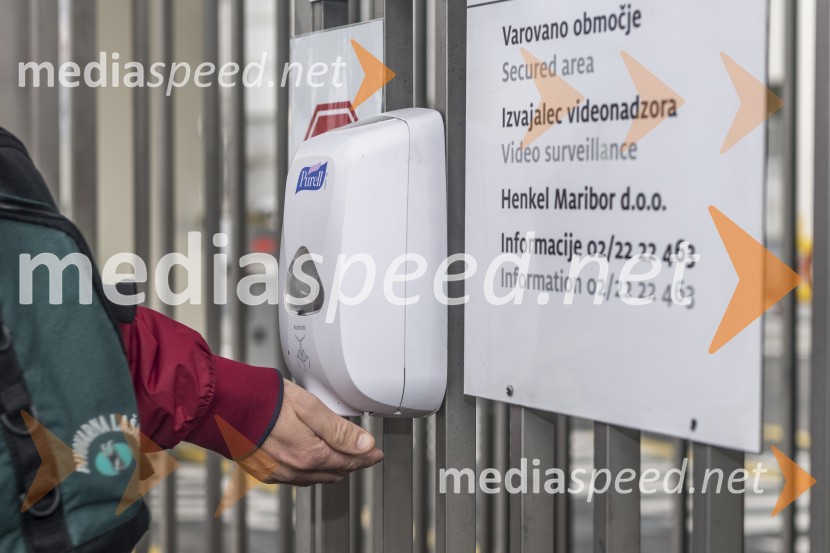 Minister Zdravko Počivalšek obiskal Henkel v Mariboru