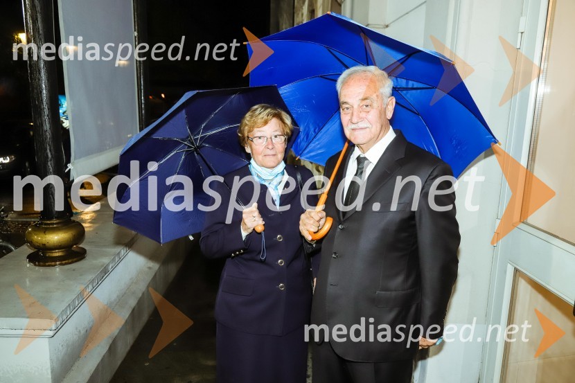  Alojzija Moge-Čas, odvetnica;  Rudolf Moge, nekdanji politikPodelitev Borštnikovega prstana Petru Boštjančiču, 55. Borštnikovo srečanje