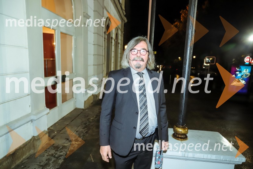  Vladimir - Vlado Šega, predsednik SSD skupine HSE in SD DEM, organizator koncertovPodelitev Borštnikovega prstana Petru Boštjančiču, 55. Borštnikovo srečanje