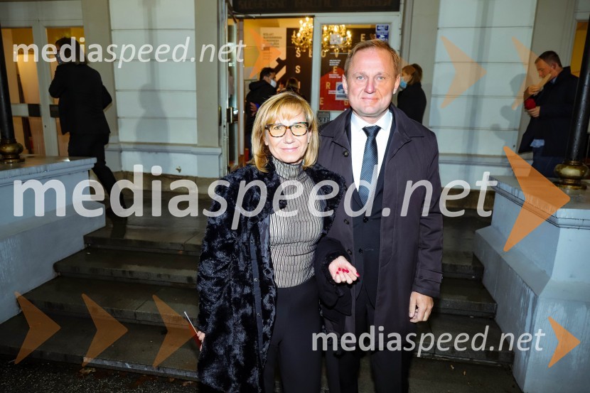  Duška Medved; dr. Samo Peter Medved,  podžupan, Mestna občina Maribor Podelitev Borštnikovega prstana Petru Boštjančiču, 55. Borštnikovo srečanje