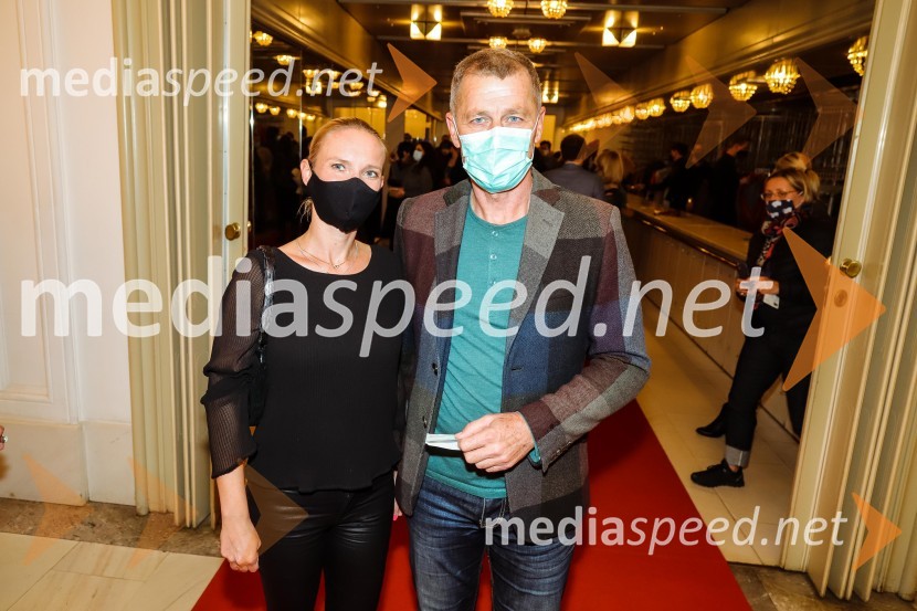  Mojca Baskar;  Igor Domanjko, Lista novinarja Bojana PožarjaPodelitev Borštnikovega prstana Petru Boštjančiču, 55. Borštnikovo srečanje