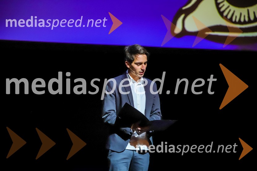  Petja  Labovič, igralecPodelitev Borštnikovega prstana Petru Boštjančiču, 55. Borštnikovo srečanje