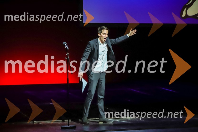  Petja  Labovič, igralecPodelitev Borštnikovega prstana Petru Boštjančiču, 55. Borštnikovo srečanje