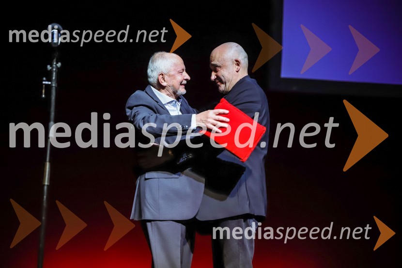  Peter Ternovšek, igralec;  Peter Boštjančič, igralecPodelitev Borštnikovega prstana Petru Boštjančiču, 55. Borštnikovo srečanje