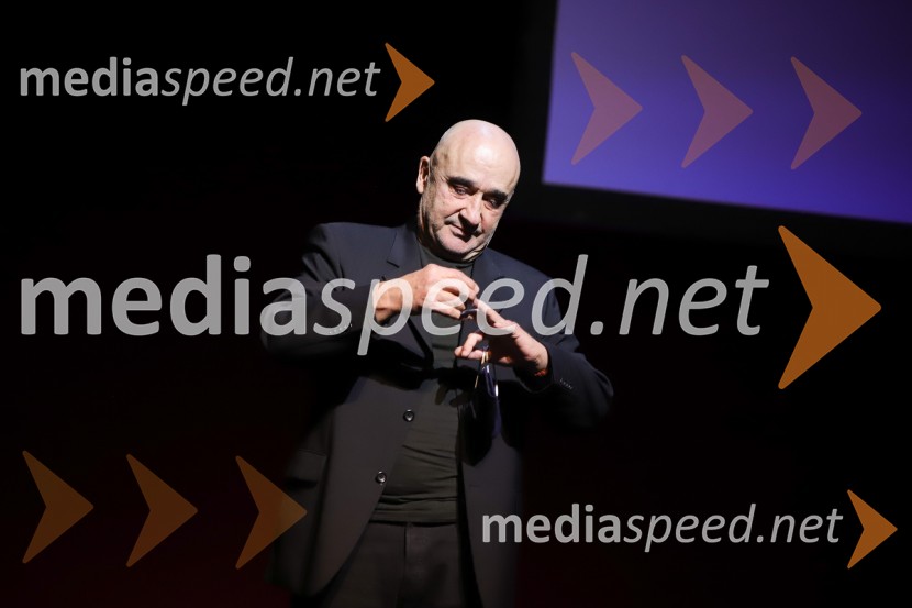  Peter Boštjančič, igralecPodelitev Borštnikovega prstana Petru Boštjančiču, 55. Borštnikovo srečanje