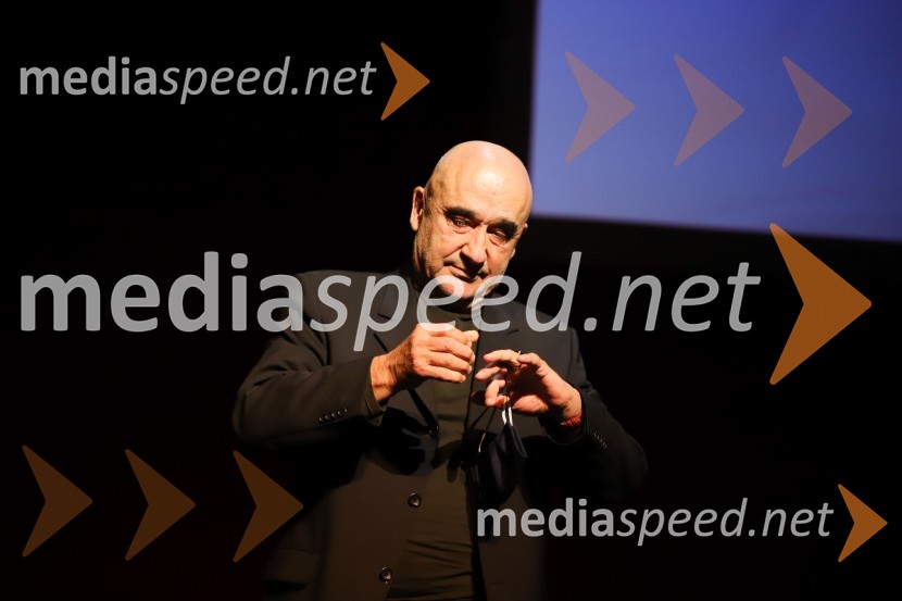  Peter Boštjančič, igralecPodelitev Borštnikovega prstana Petru Boštjančiču, 55. Borštnikovo srečanje