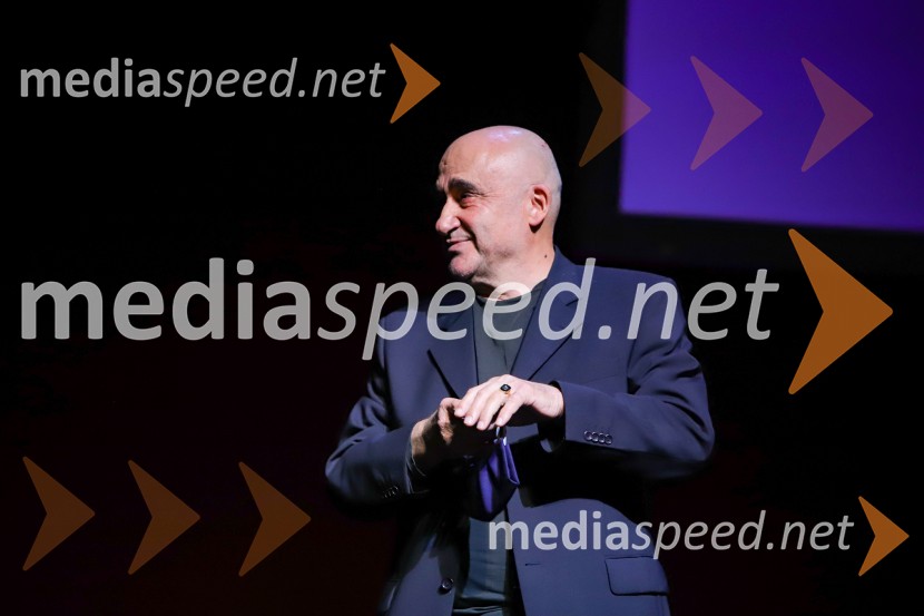  Peter Boštjančič, igralecPodelitev Borštnikovega prstana Petru Boštjančiču, 55. Borštnikovo srečanje