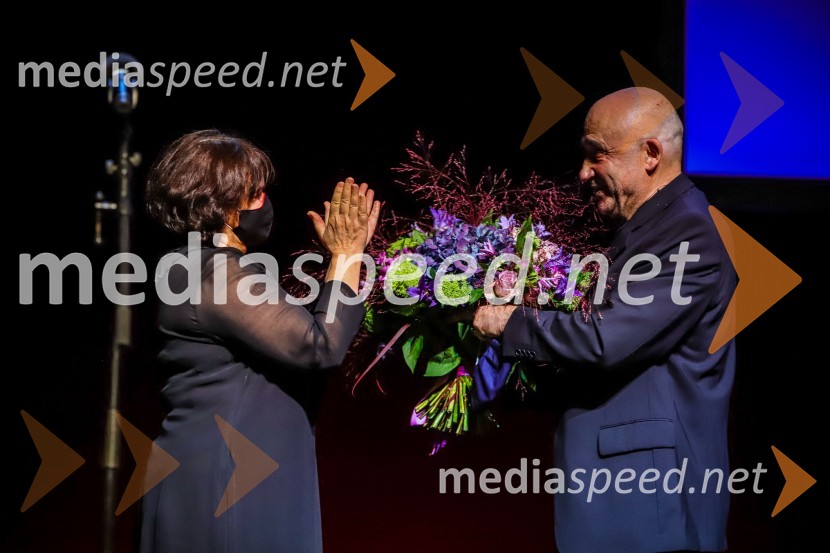  Irena Varga, igralka;  Peter Boštjančič, igralecPodelitev Borštnikovega prstana Petru Boštjančiču, 55. Borštnikovo srečanje