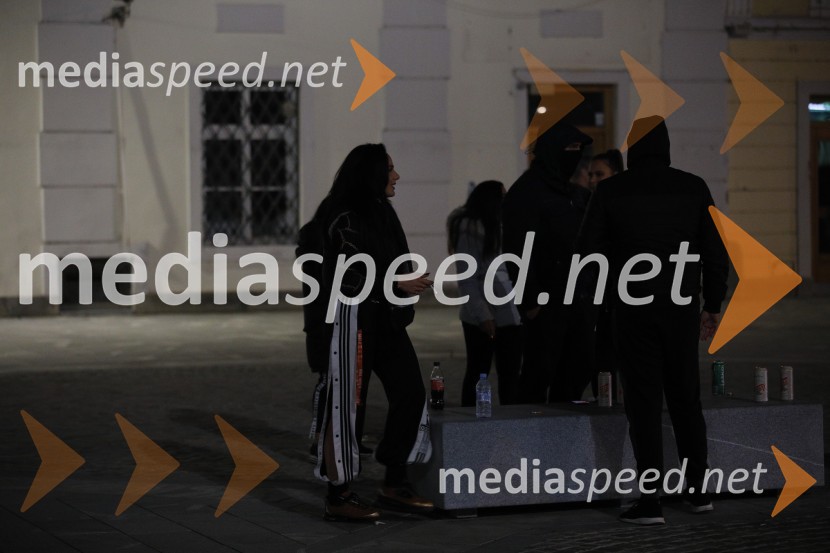 Protesti proti policijski uri v Mariboru