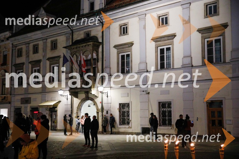 Protesti proti policijski uri v Mariboru