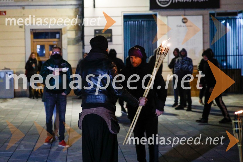 Protesti proti policijski uri v Mariboru