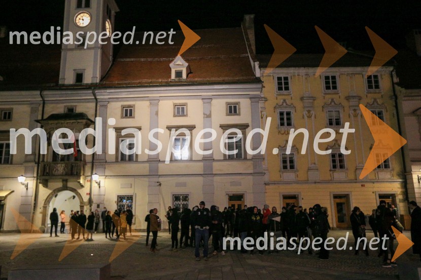 Protesti proti policijski uri v Mariboru