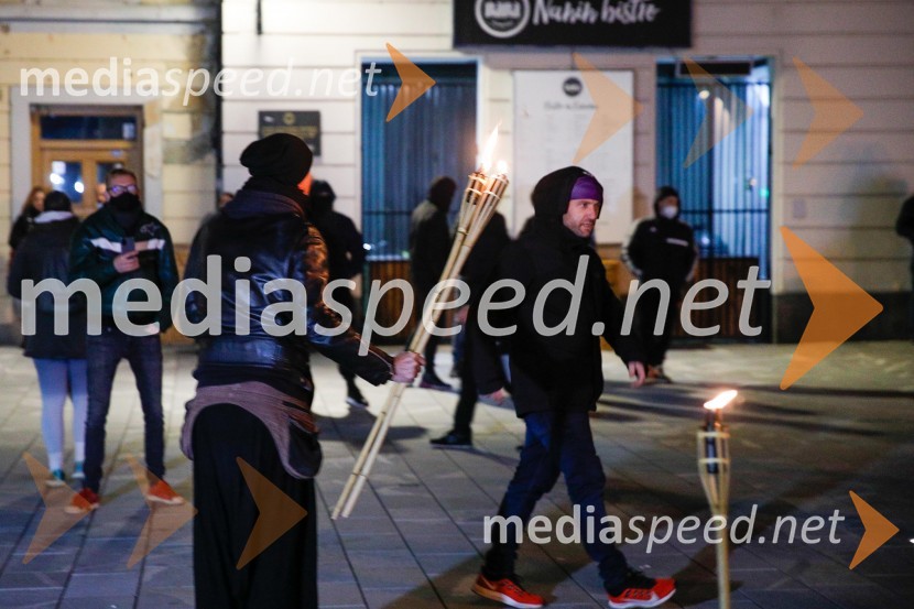 Protesti proti policijski uri v Mariboru