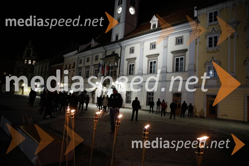 Protesti proti policijski uri v Mariboru