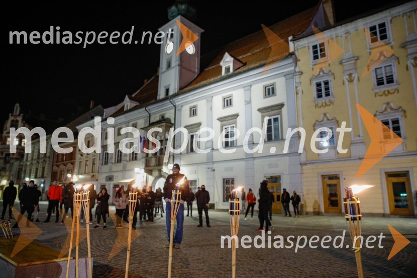 Protesti proti policijski uri v Mariboru