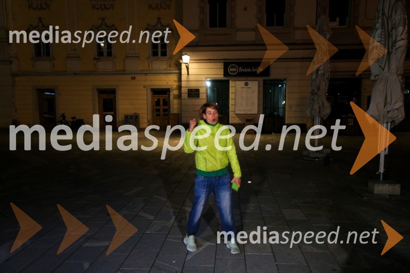 Drugi dan protestov proti policijski uri