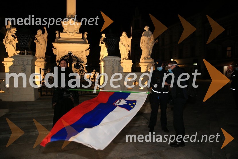  Renato Volker Rene;  ... ;  ... Drugi dan protestov proti policijski uri