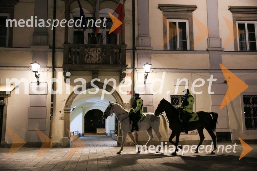 Drugi dan protestov proti policijski uri