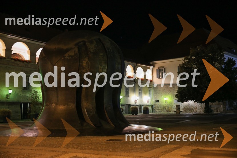 Drugi dan protestov proti policijski uri