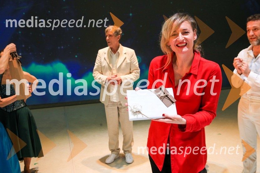  Valentina Turcu, koreografinja in baletna solistkaNanine pesmi, backstage snemanja predstave v SNG Maribor