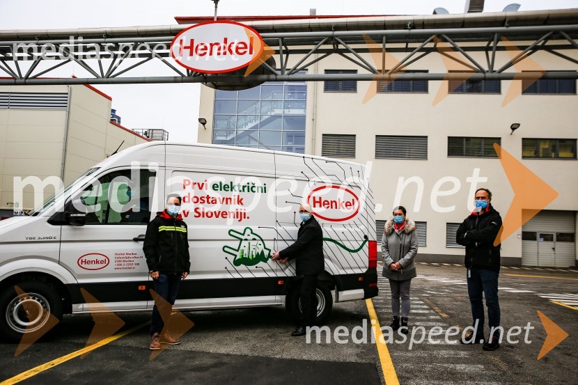  Matjaž Ribič, vodja poslovne enote AJM Ljubljana;  Gregor Majcen, vodja proizvodnje, Henkel Maribor;  Blanka Žerjav, vodja službe za kadre in nagrajevanje, Henkel Adria regija;  ... Henkel predstavil prvi električni dostavnik in doniral CSD Maribor