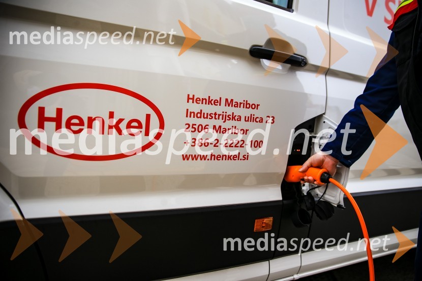 MAN e-TGE, prvi električni dostavnik v Sloveniji, pri Henkel MariborHenkel predstavil prvi električni dostavnik in doniral CSD Maribor