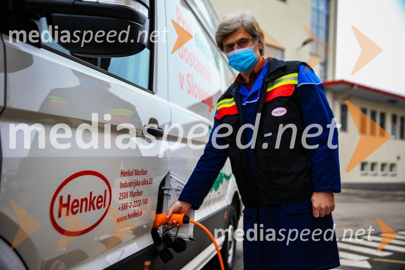Henkel predstavil prvi električni dostavnik in doniral CSD Maribor