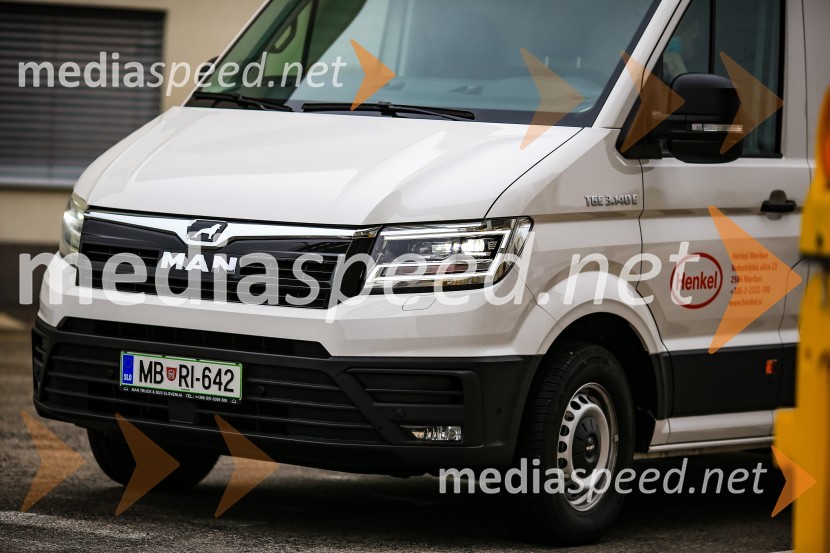 Henkel predstavil prvi električni dostavnik in doniral CSD Maribor