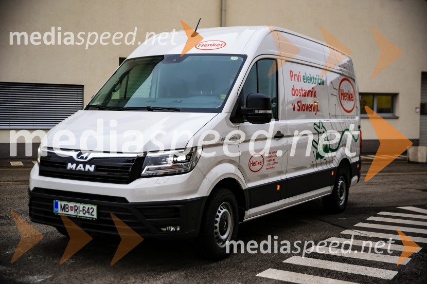 Henkel predstavil prvi električni dostavnik in doniral CSD Maribor