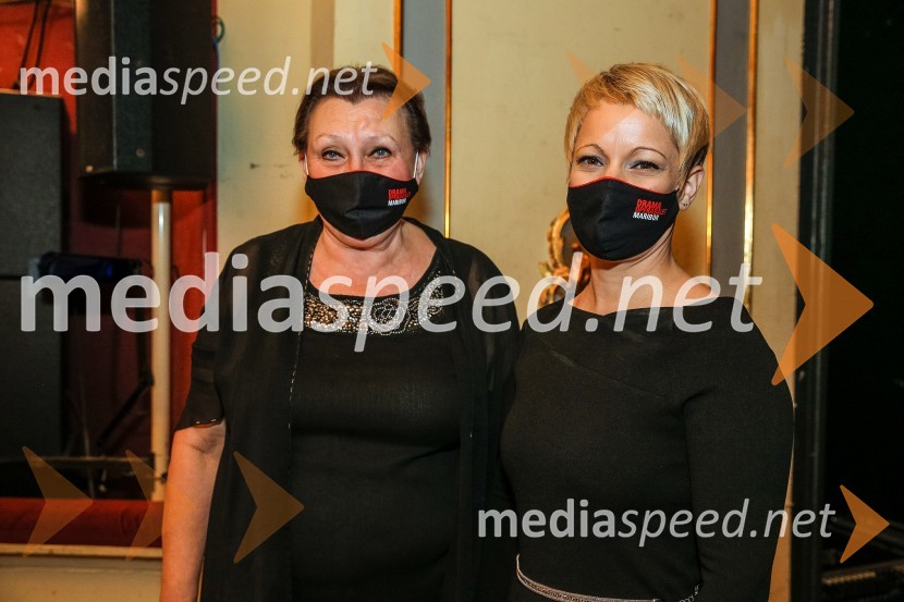  Olga Pečeny, pianistka;  Zsuzsa Budavari Novak, zborovodkinjaBožični koncert zbora Opere SNG Maribor