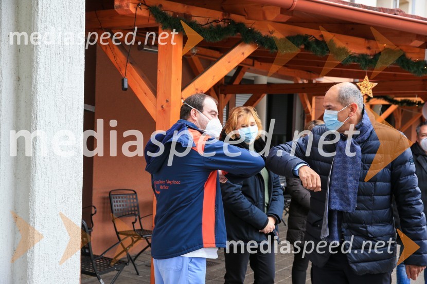  Janez Janša, predsednik vlade RSV Sloveniji pričetek cepljenja proti novemu korona virusu Covid19