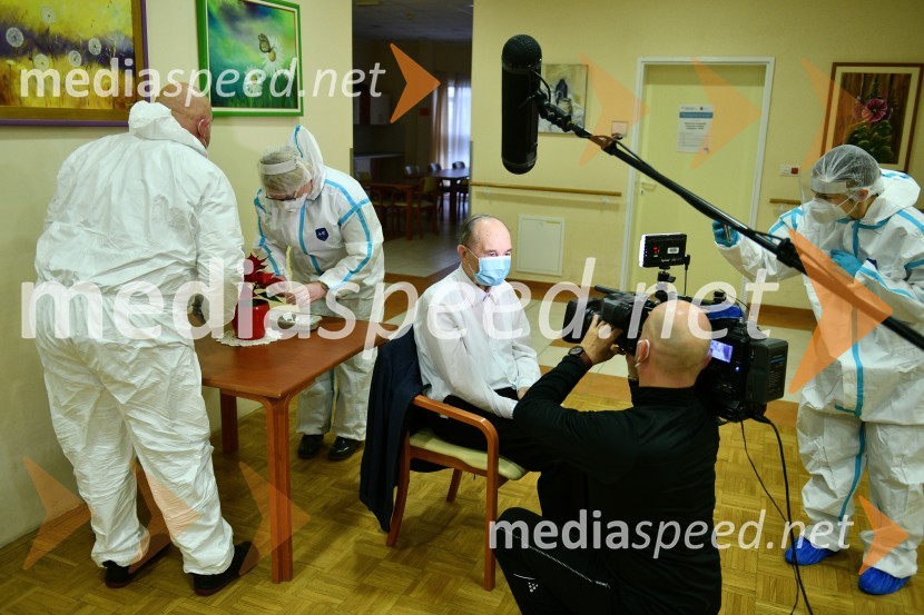 dr.med. Jožef Kramberger, direktor, ZD Lenart; msgr. dr. Franc Kramberger, upokojeni mariborski nadškofV Sloveniji pričetek cepljenja proti novemu korona virusu Covid19