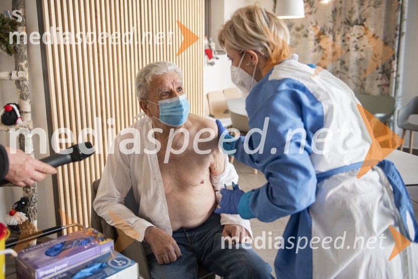  Jože Pelko, nekdanji direktor Steklarna RogaškaV Sloveniji pričetek cepljenja proti novemu korona virusu Covid19