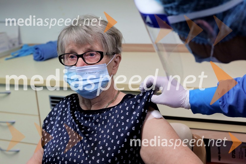  Angelca Butenko, porotnica, svetnicaV Sloveniji pričetek cepljenja proti novemu korona virusu Covid19