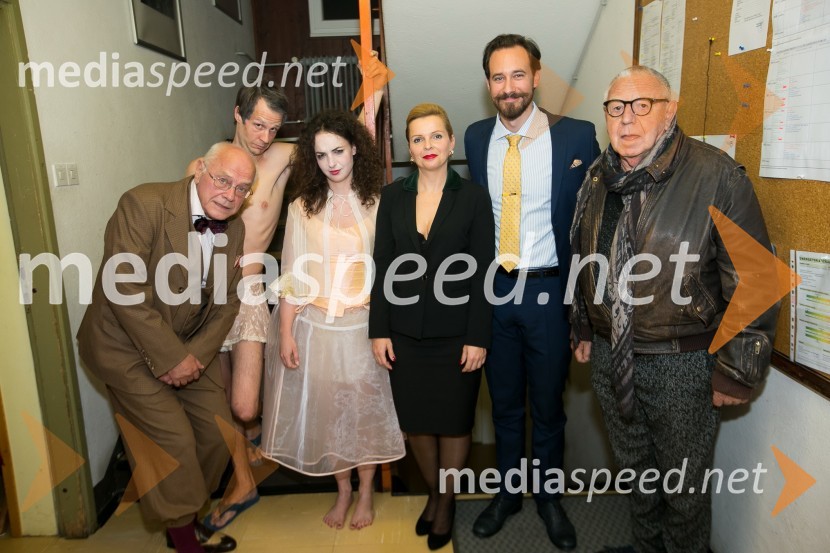  Bine Matoh, igralec;  Peter Harl, igralec;  Urška Taufer, igralka;  Vesna  Slapar, igralka;  Miha Rodman, igralec;  Dušan Jovanović, režiser, 1939 - 2021Dušan Jovanović, dramatiku in režiserju v spomin