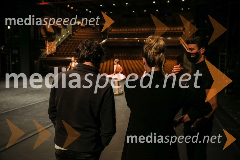  Edward Clug, umetniški direktor, Balet SNG Maribor;  Valentina Turcu, koreografinja in baletna solistka;  Matjaž Marin, baletnikBaletni gala SNG Maribor