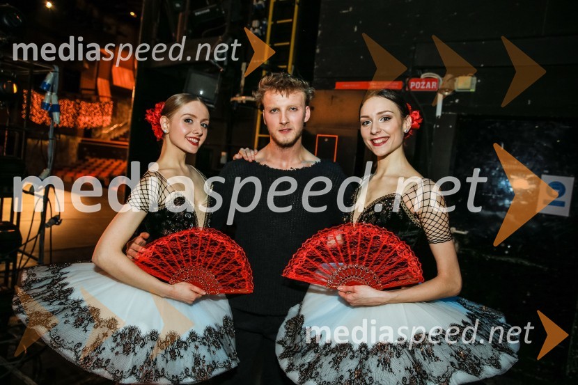  Mina Radaković, baletna plesalka;  Luka  Ostrež, baletni plesalec;  Monja Obrul, baletna plesalkaBaletni gala SNG Maribor