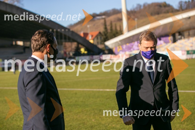 John Denhof, predsednik uprave NKBM;  Bojan Ban, direktor NK MariborNova KBM in NK Maribor podpisala štiri letno sponzorsko pogodbo