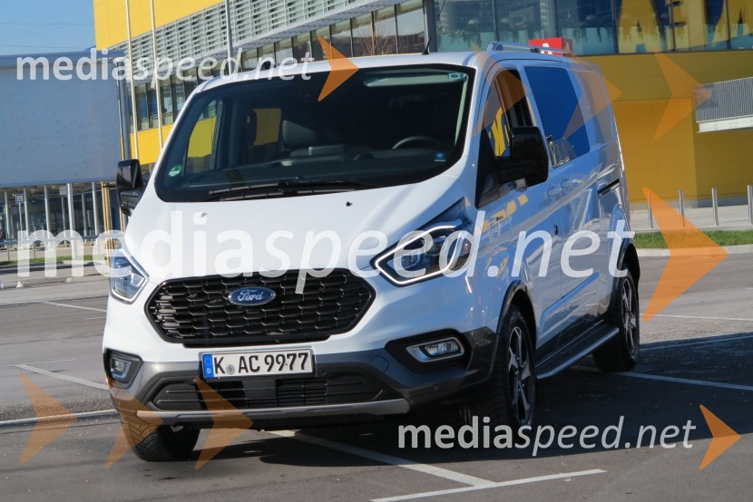 Ford Custom Active & Trail, slovenska predstavitev