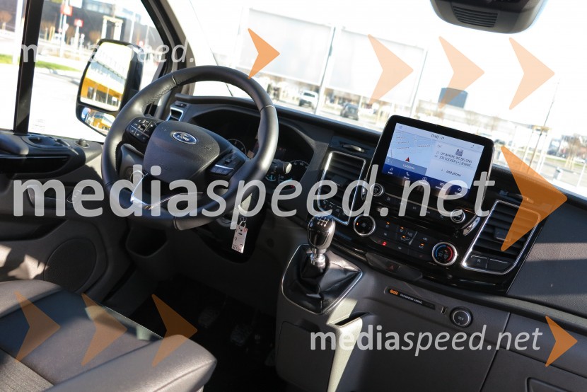 Ford Custom Active & Trail, slovenska predstavitev