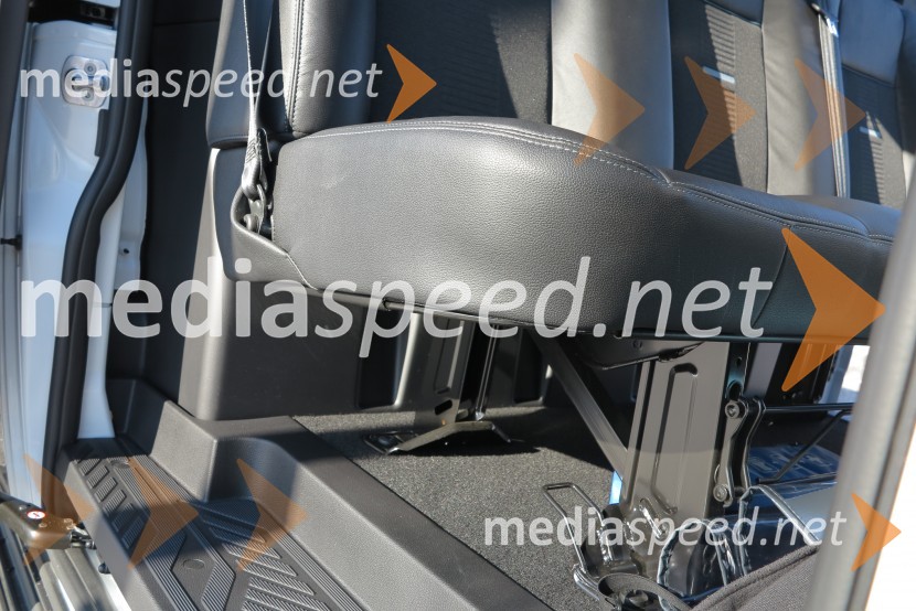 Ford Custom Active & Trail, slovenska predstavitev