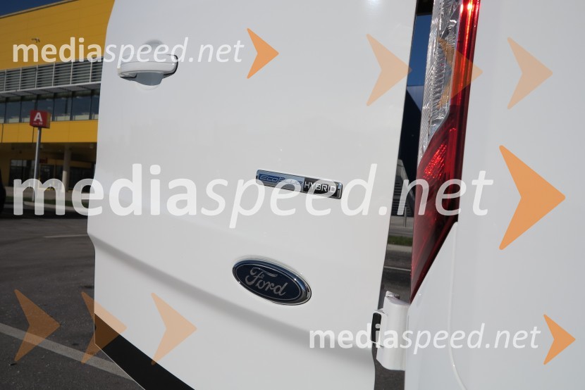 Ford Custom Active & Trail, slovenska predstavitev