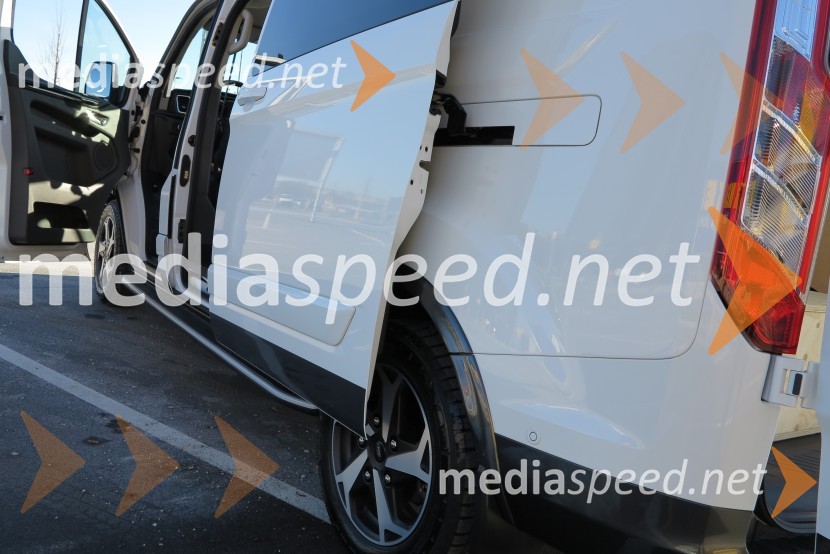 Ford Custom Active & Trail, slovenska predstavitev