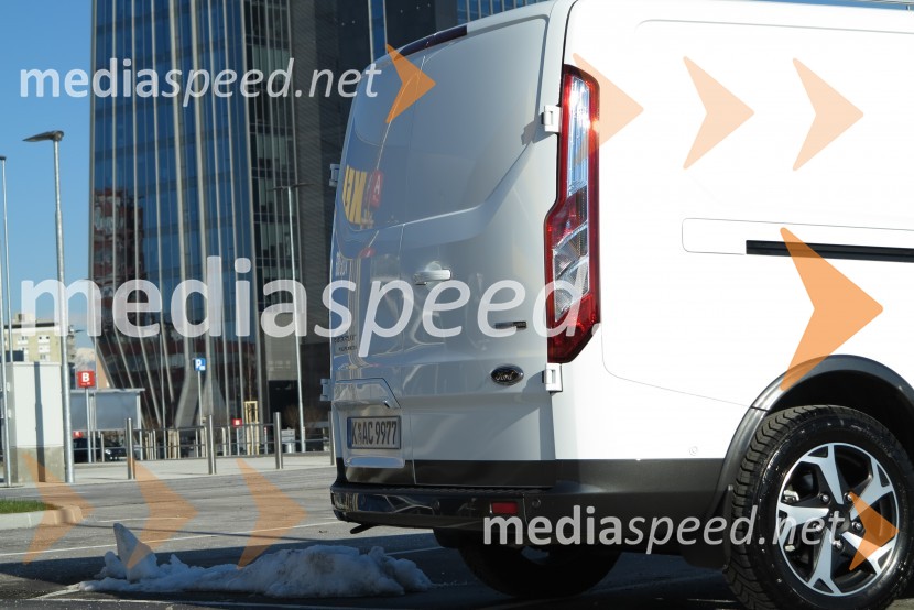 Ford Custom Active & Trail, slovenska predstavitev