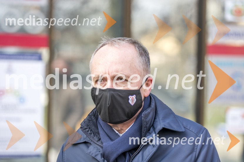 prim. doc. dr. Jernej Završnik, dr. med., spec., direktor Zdravstvenega doma dr. Adolfa DrolcaMilan Krek obiskal ZD Maribor