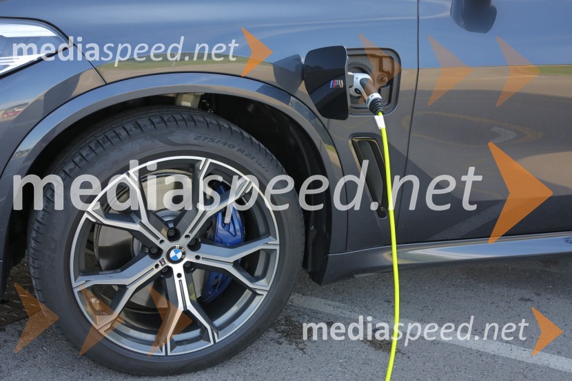 BMW X5 xDrive45e, Mediaspeed test